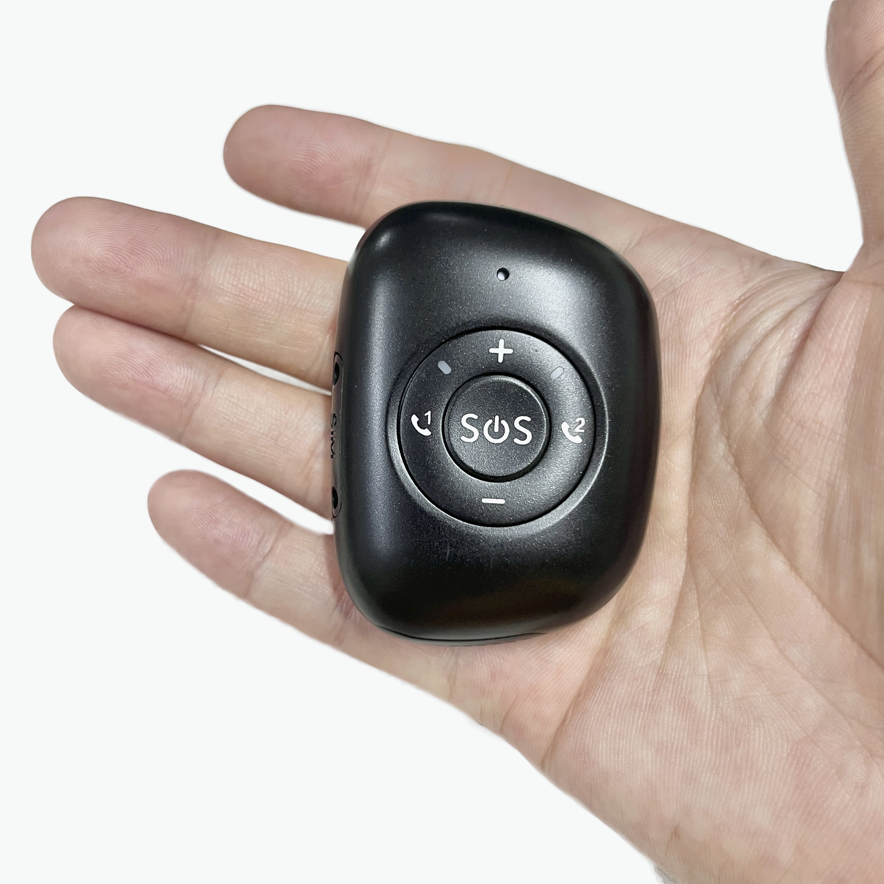 Mini portable 4G LTE TDD Cat1 GPS tracking pendant key chain waterproof IP67 GPS tracker navigation with google map free App